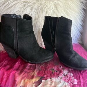 Elegant Black Ankle Boots